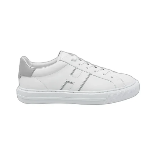 H691 H Stripe Low-Top Sneakers