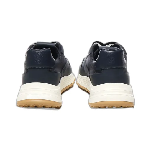 Hyperlight Sneakers