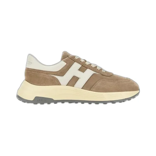 Hyperlight Lace-Up Sneakers