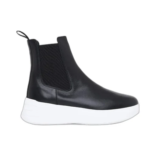 Rebel Round Toe Chelsea Boots