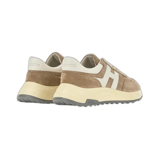 Hyperlight Lace-Up Sneakers