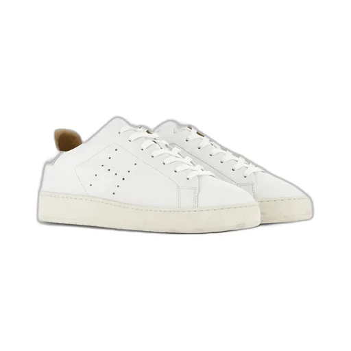 H672 Low-Top Sneakers