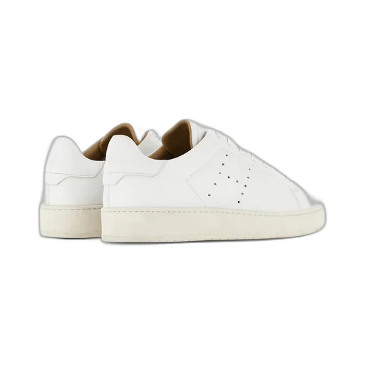 H672 Low-Top Sneakers
