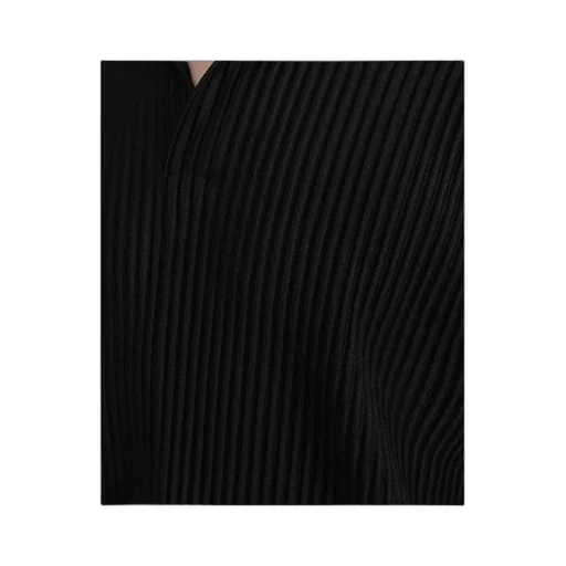 Short-Sleeved T-Shirt