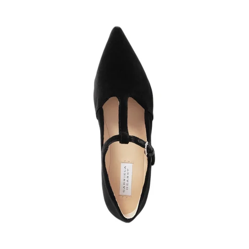 Pointed-Toe Flats