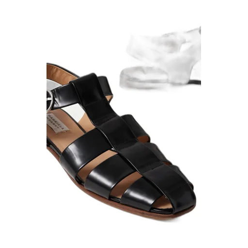 Lynn Flat Sandals