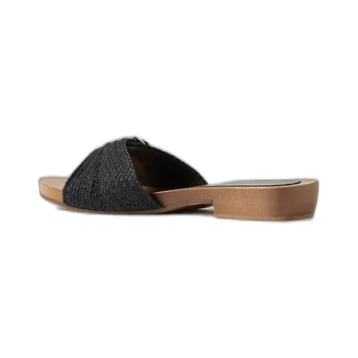 Round-Toe Flat Sandals