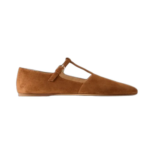 Pointed-Toe Flats