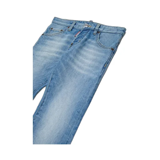 Straight Jeans