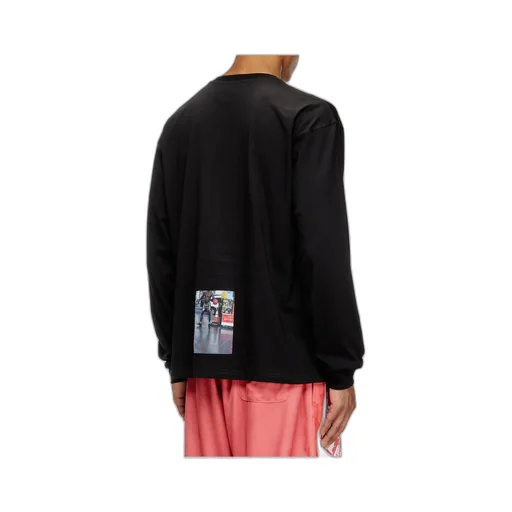 T-Boxt-Ls-T5 Graphic-Print Long-Sleeve T-Shirt