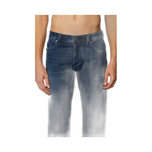 1986 Larkee-Beex Logo Patch Tapered Jeans