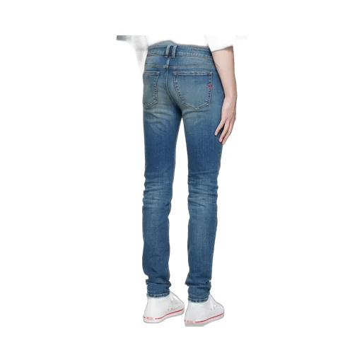 1979 Sleenker Skinny-Cut Jeans
