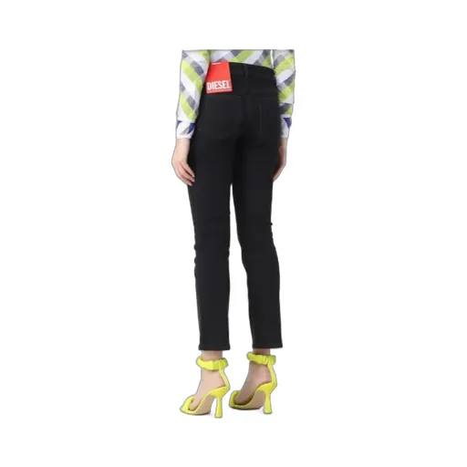 Low-Rise Flared Crop Jeans