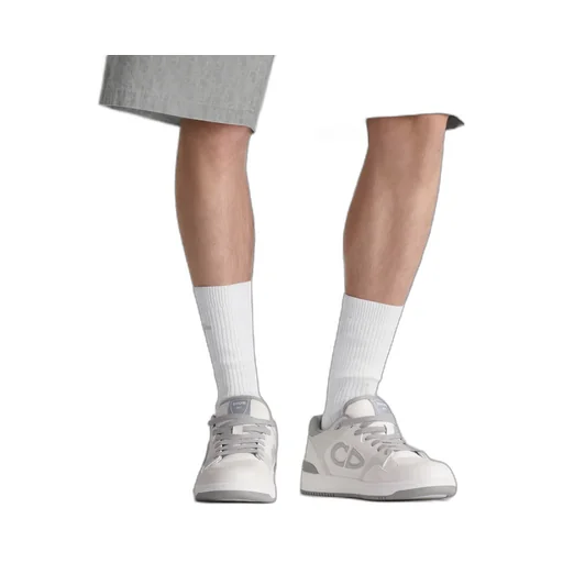 B57 Dribble Low-Top Sneaker