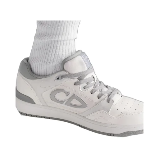 B57 Dribble Low-Top Sneaker