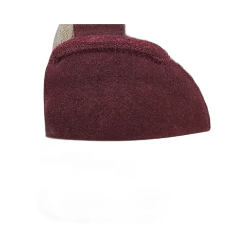 B33 Spin Low-Top Sneaker