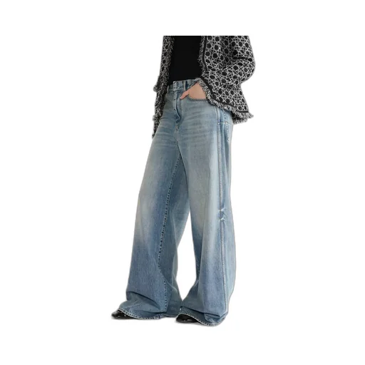 Flared Jeans