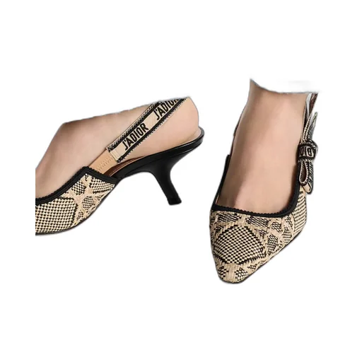 J'adior Slingback Pump