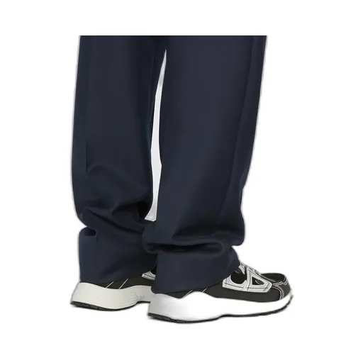 B30 Lace-Up Sneakers