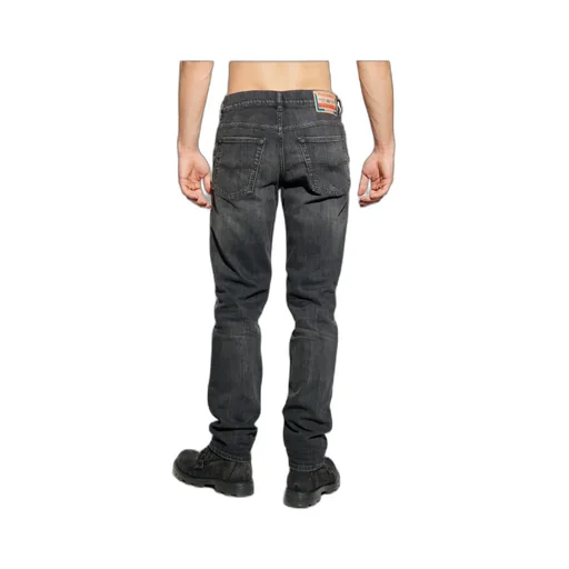 D-Finitive Jeans