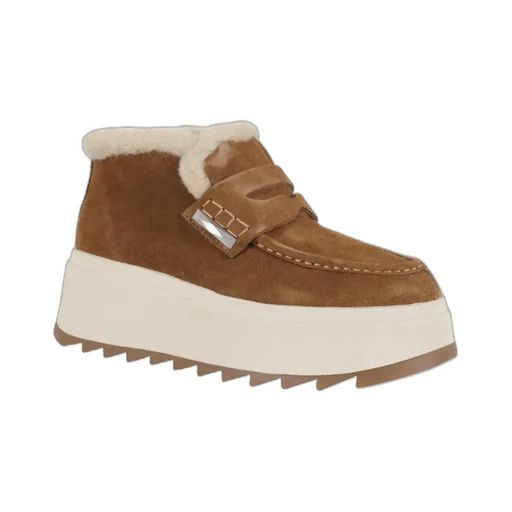 Round-Toe Platform Shoes