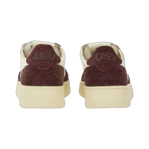 Medalist Low Sneakers