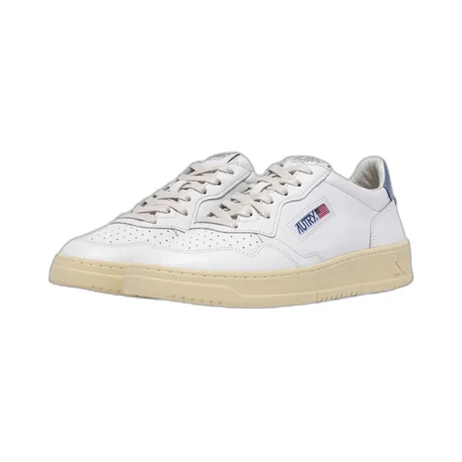 Medalist Low-Top Sneakers