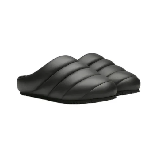 Round-Toe Slippers