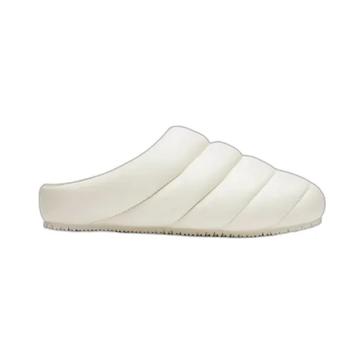 Round-Toe Slippers
