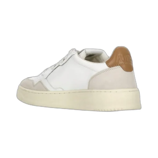 Medalist Low-Top Sneakers