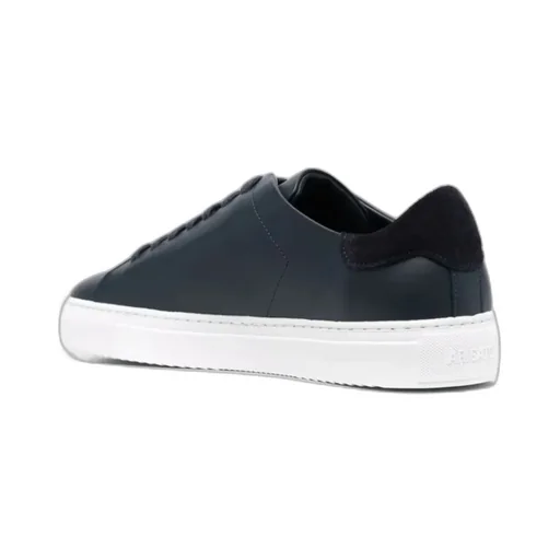 Clean Sneakers