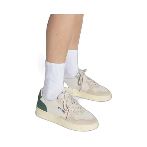 Medalist Low-Top Sneakers