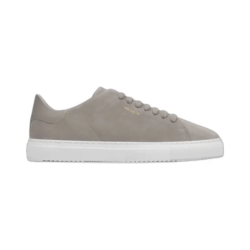 Clean 90 Low-Top Sneakers