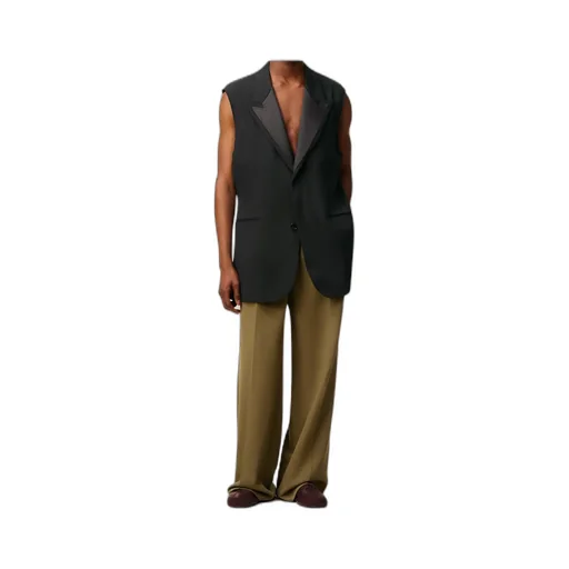 Sleeveless Smoking Jacket
