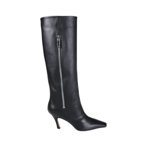 Pointed-Toe Boots