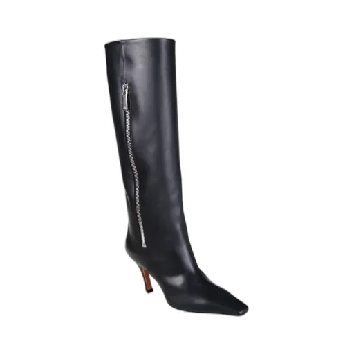 Pointed-Toe Boots