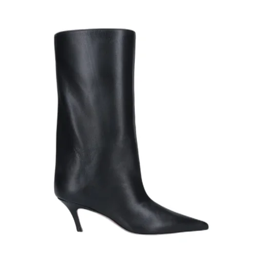 Pointed Boots