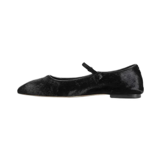 Square-Toe Flat Shoes
