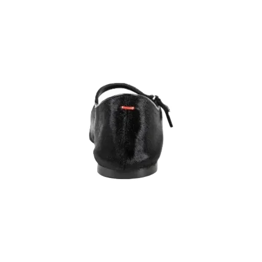 Square-Toe Flat Shoes