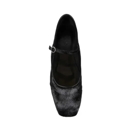 Square-Toe Flat Shoes