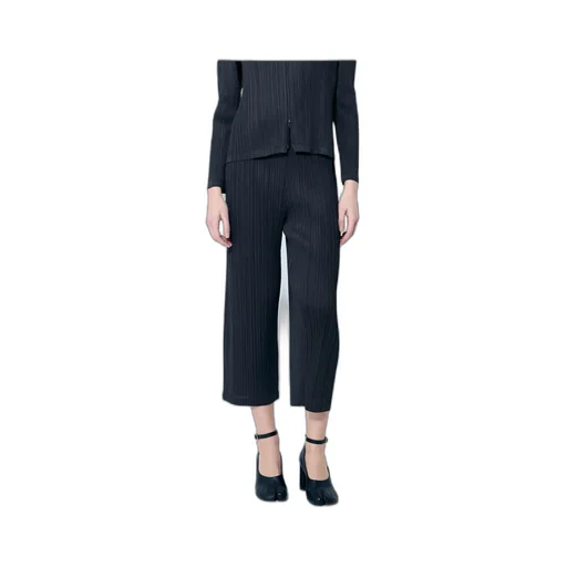 Monthly Colors: December Trousers