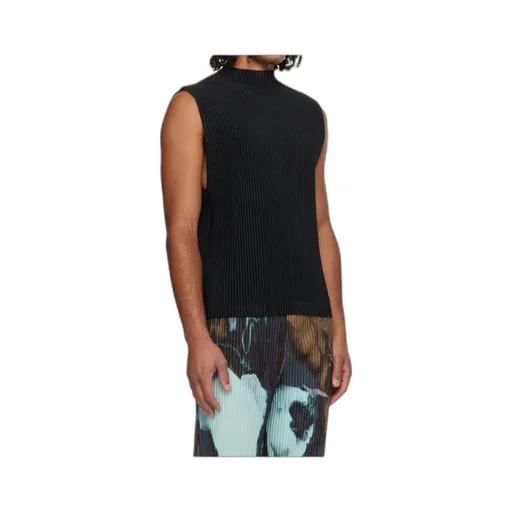 Pleated Knitted Vest