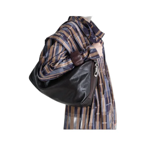 Berlingot Hobo Bag