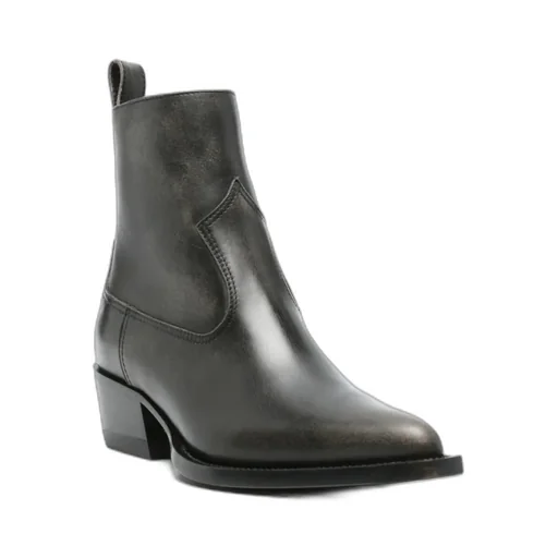 Debbie Boots