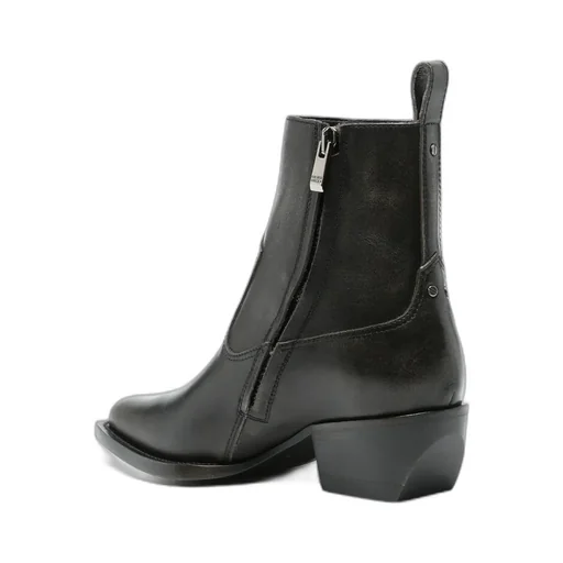Debbie Boots
