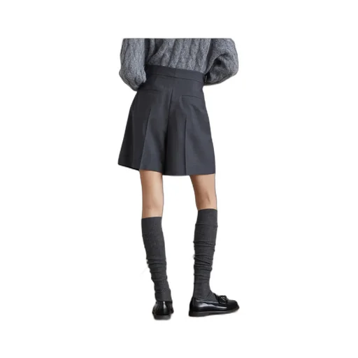 Pleated Shorts
