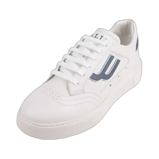 Logo-Patch Leather Sneakers