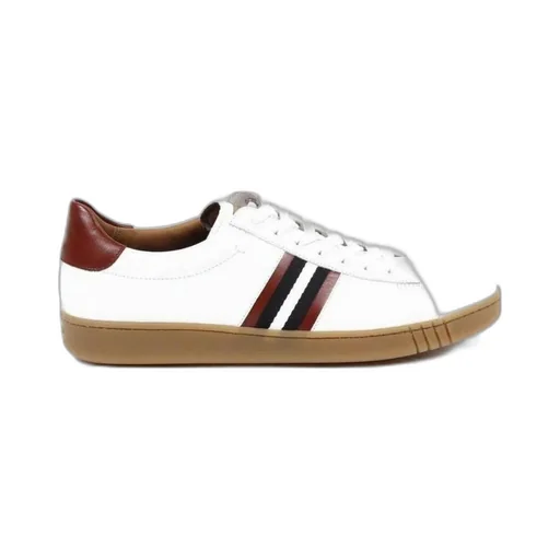Logo Details Casual Sneakers