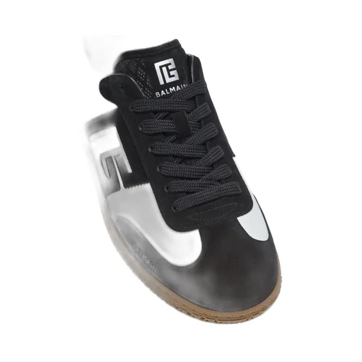 Swan Trainers