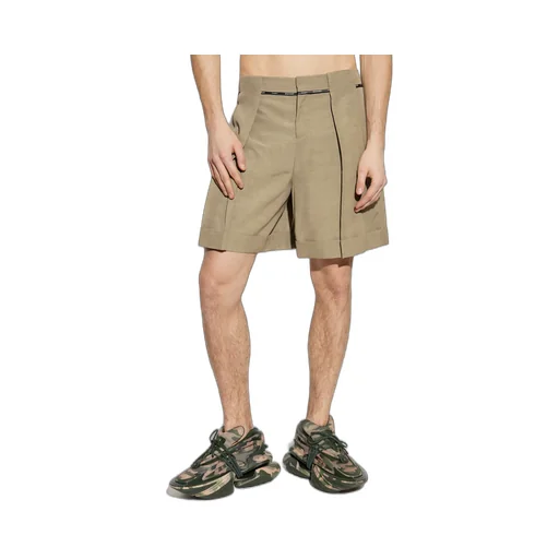 Turn-Up Hem Pleated Shorts